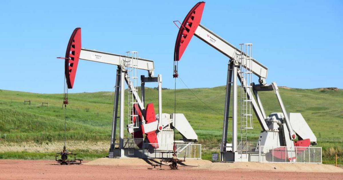 Цените на петрола се стабилизираха в петък, въпреки че са