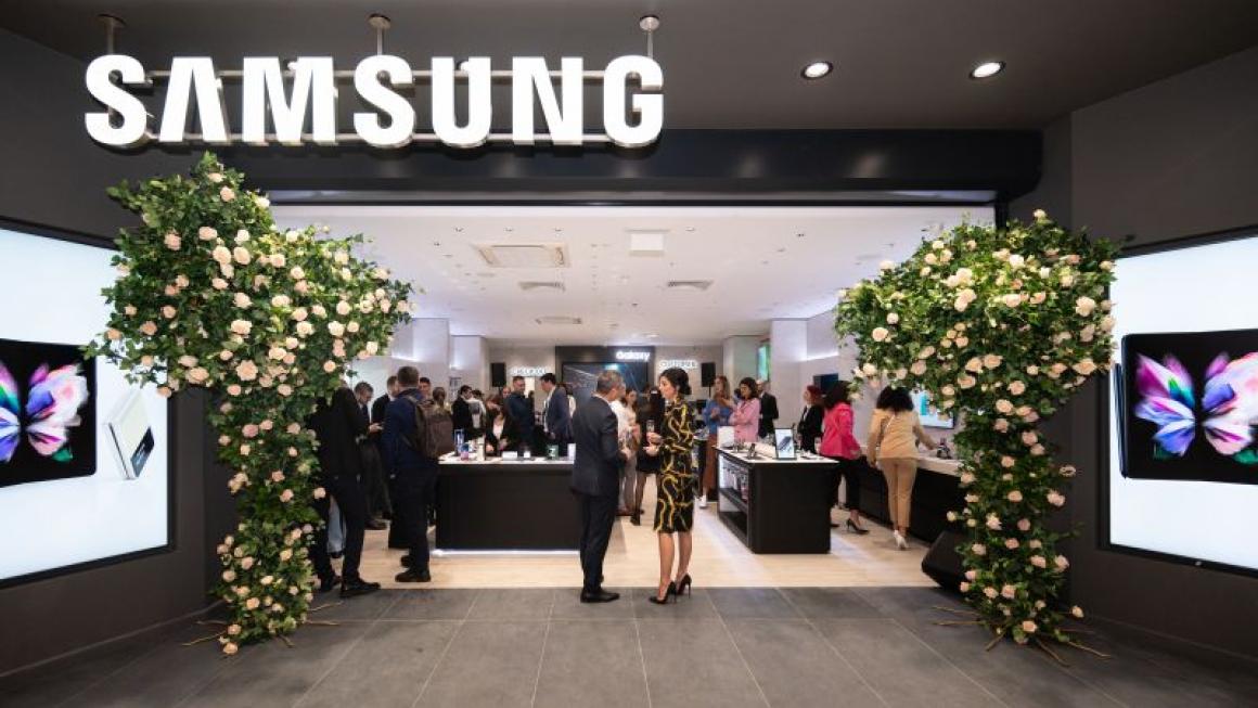 Галерия :: Снимка 2 :: Samsung продължава експанзията си с трети шоурум в София (Галерия)}