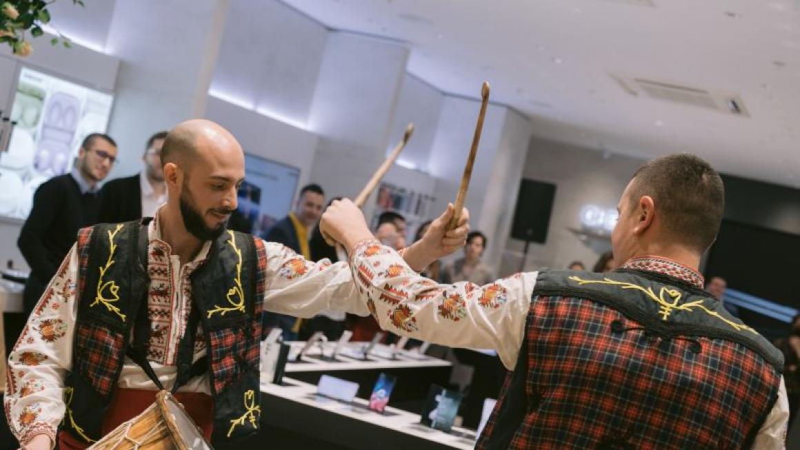 Галерия :: Снимка 3 :: Samsung продължава експанзията си с трети шоурум в София (Галерия)}