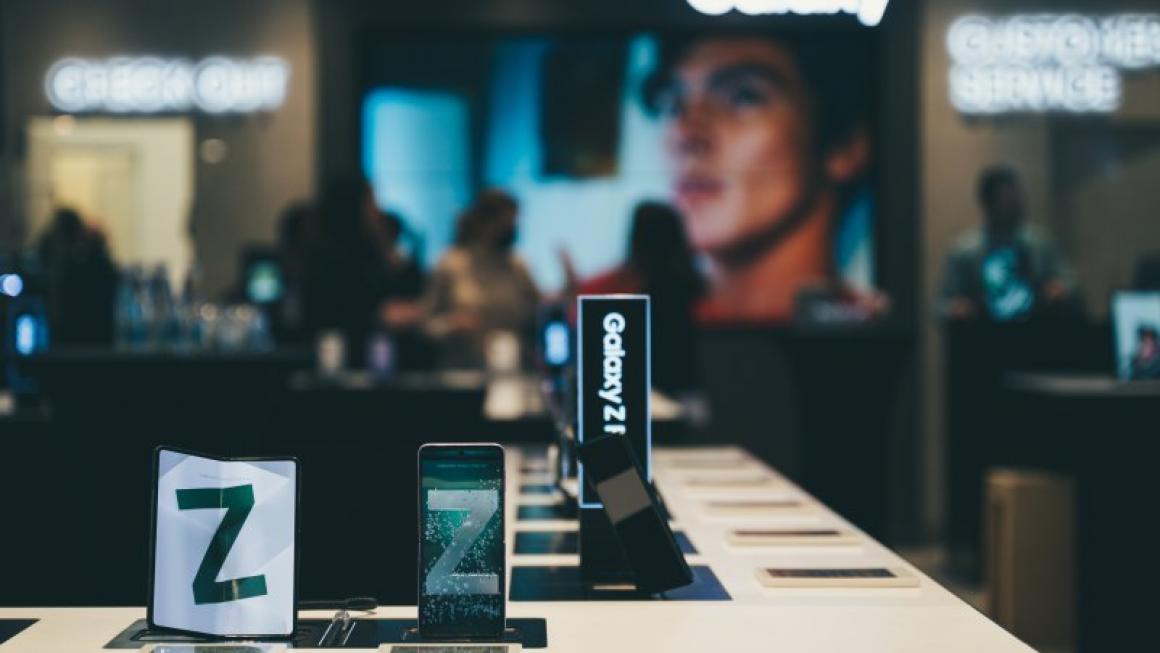 Галерия :: Снимка 1 :: Samsung продължава експанзията си с трети шоурум в София (Галерия)}