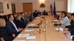 Общото мнение е че има достатъчно количество произведено олио Има