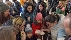 Великобритания ще плаща на населението си да отвори домовете си