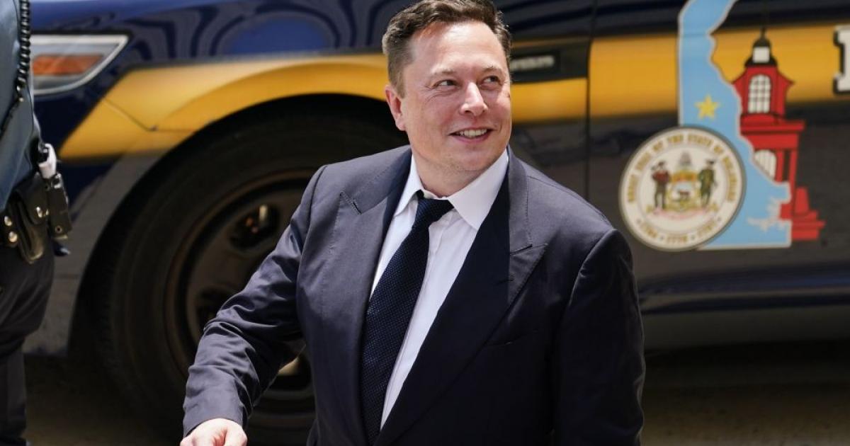 Илон Мъск обяви в Twitter, че компанията му за производство