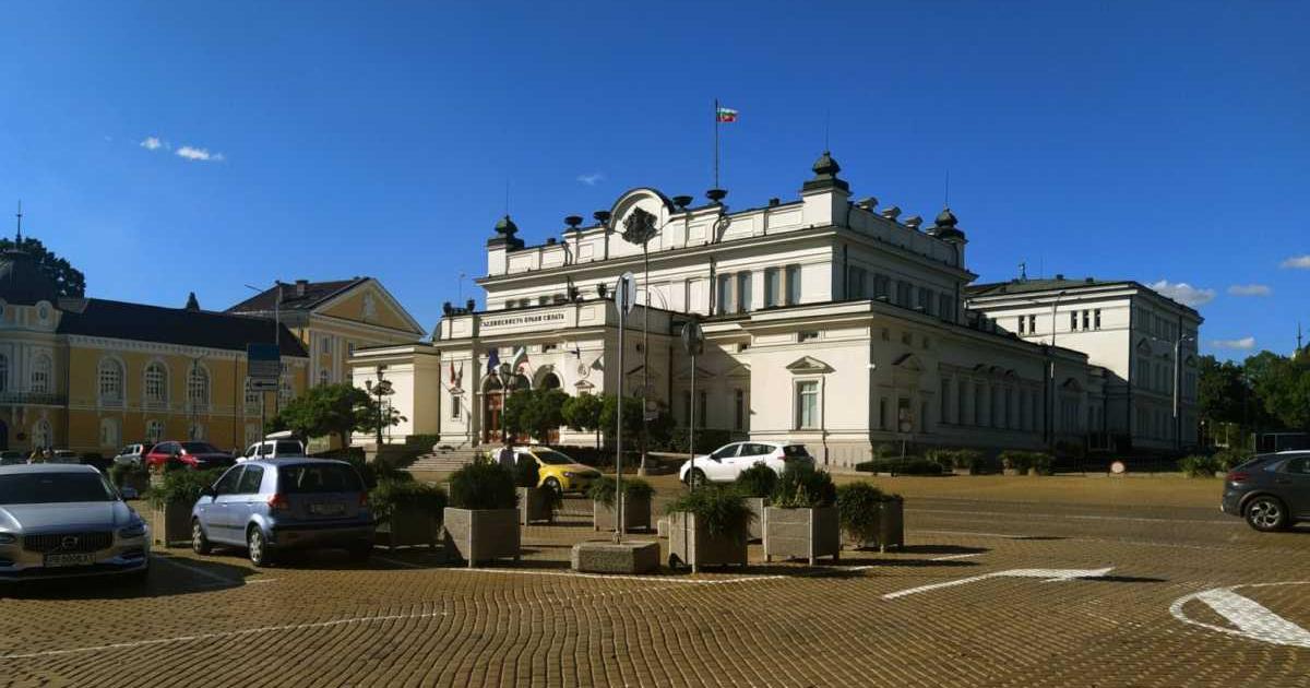 Ако изборите бяха днес, битката между &bdquo;Продължаваме промяната&ldquo; и ГЕРБ