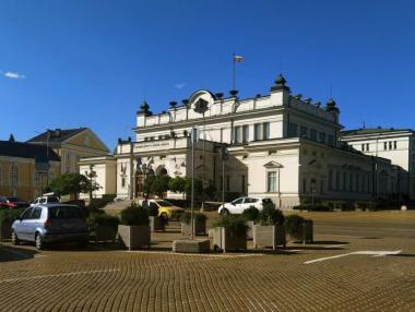 „Продължаваме промяната“ губи доверие и ГЕРБ я настига