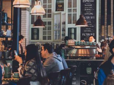 Свободните работни места в ЕС се увеличават