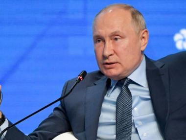 Путин призова големите руски компании да правят бизнес в Крим