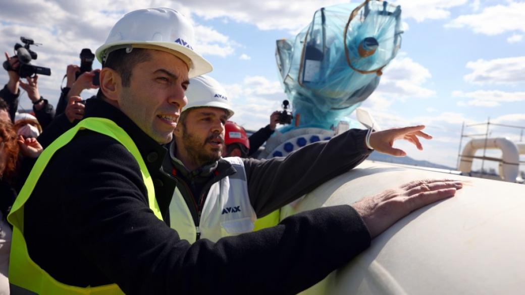 Петков очаква азерски газ в България още през септември