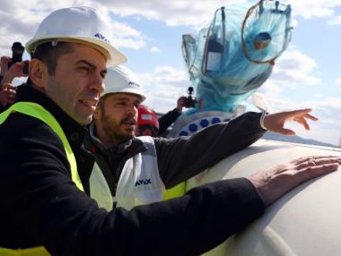 Петков очаква азерски газ в България още през септември