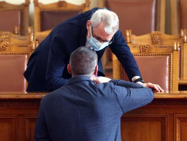 Депутатите разрешиха едновременно обучение в повече от един ВУЗ