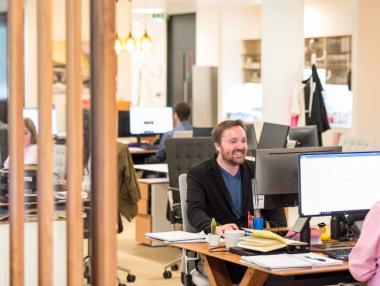 Спад на безработицата в България и ЕС