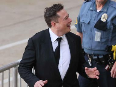 Мъск купи част от Twitter и изстреля компанията с 20% нагоре