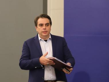 Вечерни новини: МФ сви прогнозата за българската икономика; Урсула фон дер Лайен идва по-рано в България