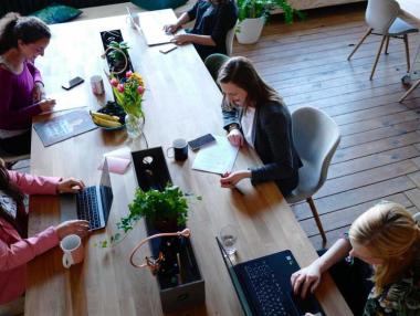 Българските работодатели планират значително увеличение на персонала