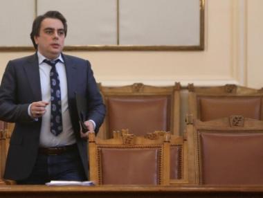 Вечерни новини: Българският дълг надхвърля 54 млрд. лв.; Цената на петрола расте