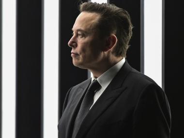 Мъск вече иска да купи 100% от Twitter