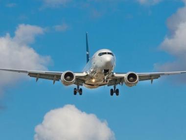 „Лобистка и абсурдна“: Държавната COVID програма за авиопревозвачите