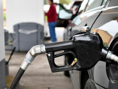 Търсенето на горива в Китай пада с 20%