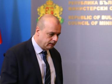 Украинските бежанци ще бъдат преместени в държавни бази