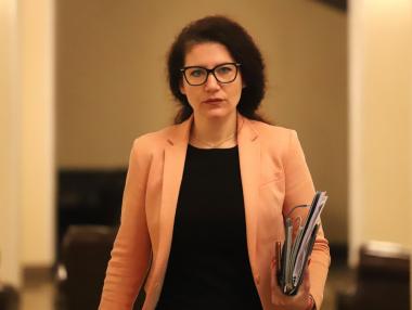 Константинова уволни ръководството на „Български пощи“