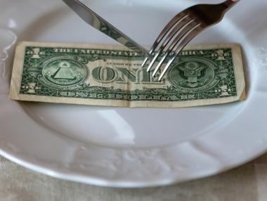 Храните поскъпват, а гладуващите се увеличават