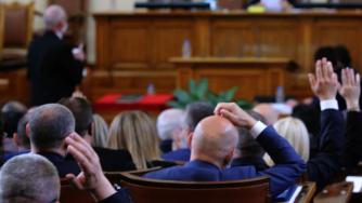 Вечерни новини: България ще ремонтира украинска военна техника; ЕС „поетапно“ отказва руския петрол