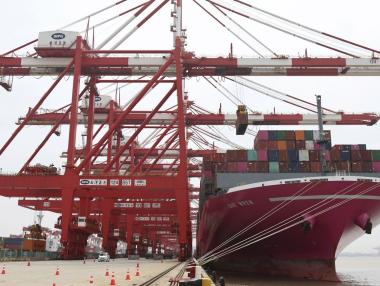 Износът на Китай расте с едноцифрен процент