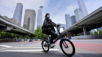 В хватката на Китай: „Нулевият COVID“ попари гигантите и глобалната икономика