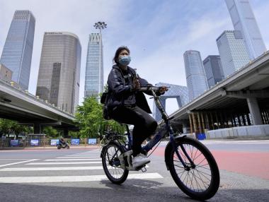 В хватката на Китай: „Нулевият COVID“ попари гигантите и глобалната икономика