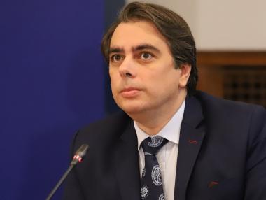 Василев: Ще премахнем всички акцизи, които можем