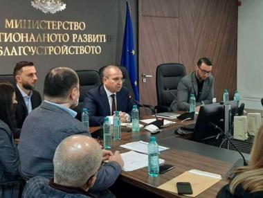 Транспортният бранш и Караджов започват преговори за тол системата