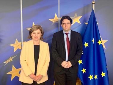 ЕК тръгва на война срещу Facebook троловете