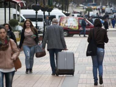 Войната (за момента) не се отразява негативно на пазара на труда