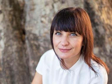 Камбаните бият за тези, които чуват