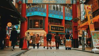 Китай се изправя пред финансова „дупка“ от почти $1 трлн.