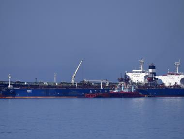 Петролът пада в очакване ОПЕК да замени Русия