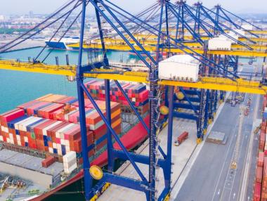 Войната може да доведе до преструктуриране на световната търговия