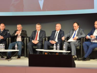 Държавата планира 160 зарядни станции по първокласната пътна мрежа