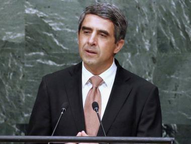 Росен Плевнелиев: Изпращаме погрешни послания на българите в чужбина