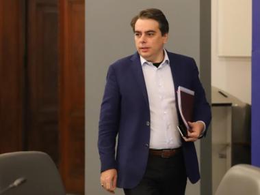 Актуализацията на бюджета: Без реформи и с рекордно висок таван на дълга