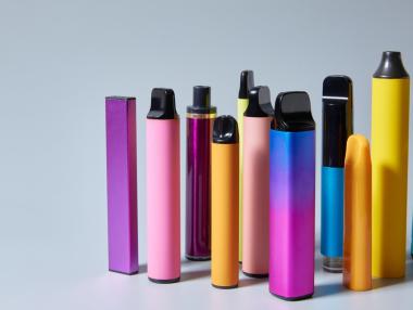 Държавата ще облага с акциз електронните цигари и вейповете