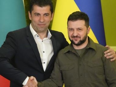 Петков в синхрон с Нинова: Няма да даваме оръжие на Украйна