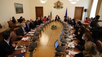 Оставка на кабинета заплашва парите по Плана за възстановяване