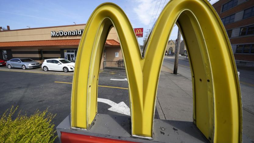 Сбогом, златни арки: Ресторантите на McDonald's в Русия се ребрандират
