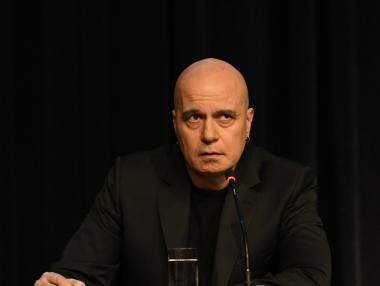 Трифонов призна, че негови депутати отиват при „Промяната“