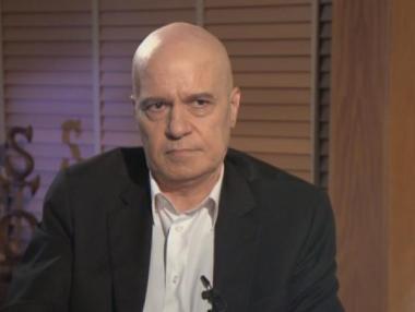 Близо две трети от българите подкрепят излизането на Трифонов от коалицията