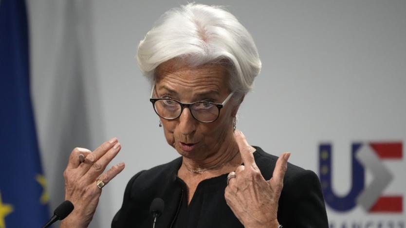 ЕЦБ свика извънредна среща за лихвите