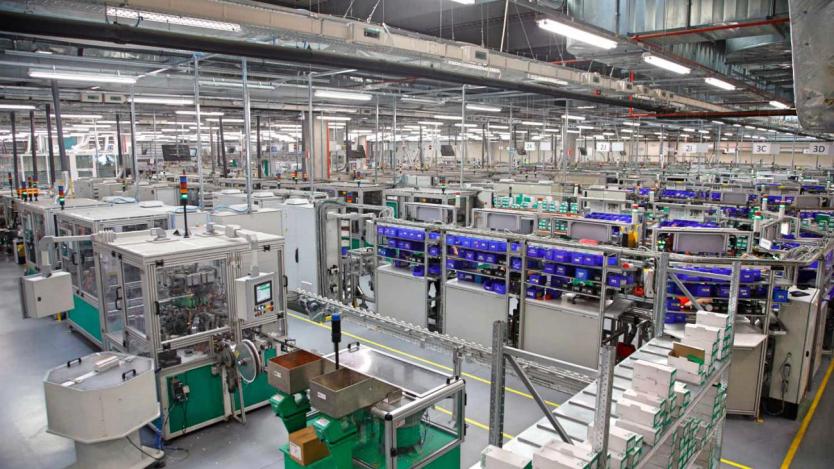 Schneider Electric разширява „умната“ си фабрика в Пловдив с над €60 млн.