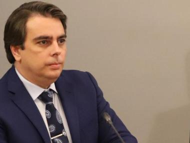 Василев праща незаконните ремонти на пътища в прокуратурата