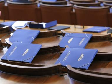 Две партии в парламента предлагат по-нисък данък за адвокатите